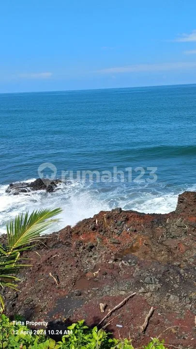 Tanah di Jalan utama Denpasar-Gilimanuk Selemadeg Barat Tabanan. 16350 SHM m² - Bali in Bali