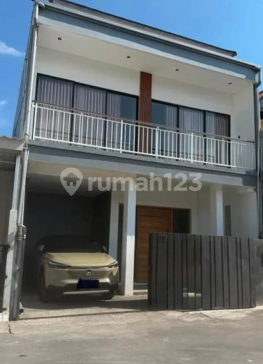 Villa Modern Hadap Utara 2 LT 3 KT Pool Sanur West Bypass Densel - Real Estate in Bali