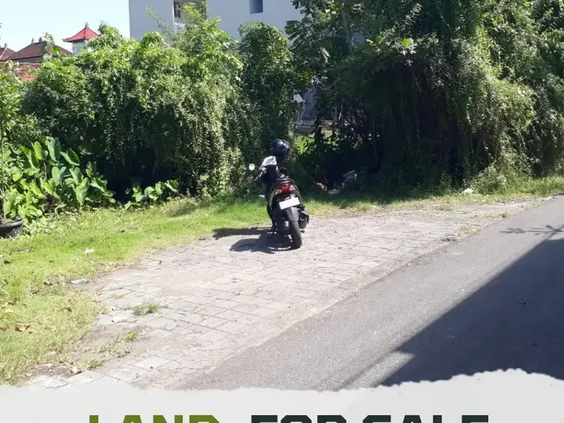 DIJUAL TANAH LOKASI JALAN SUNSET KUTA/JL. PURA MERTASARI III DEKAT HARRIS Hotel Sunsetroad - Bali in Bali