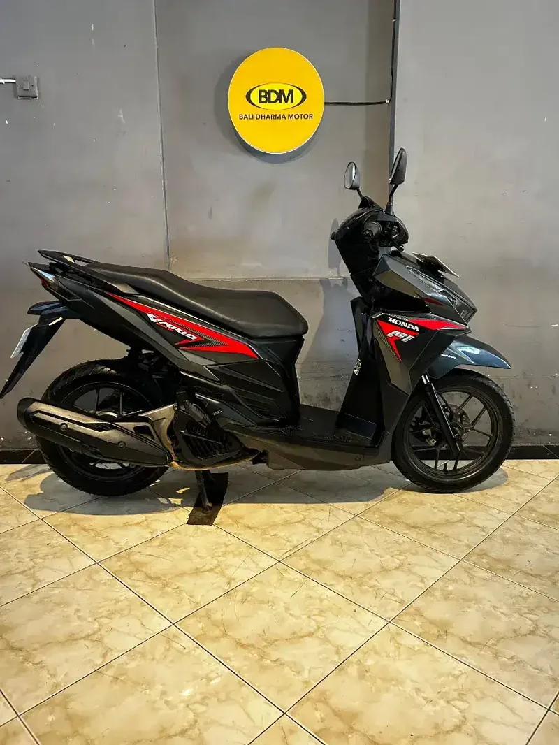 Honda Vario 125 CC thn 2016 cash. Bali dharma motor - Vehicles in Bali