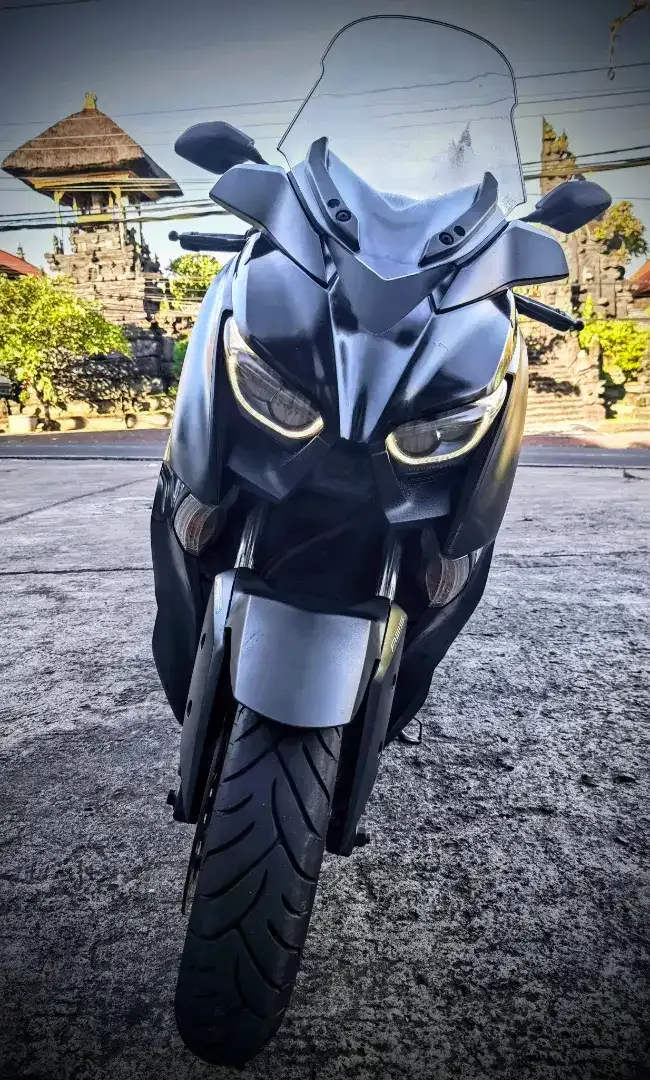 Xmax 2018 hitam - Vehicles in Bali