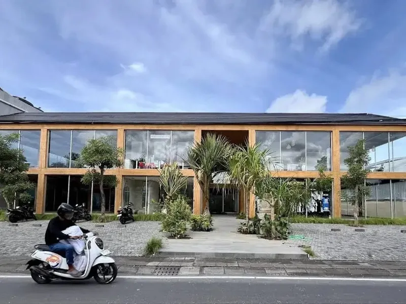 Disewakan Commercial Space Pusat Walk-In Brawa Canggu Lokasi Brawa, Canggu - Real Estate in Bali