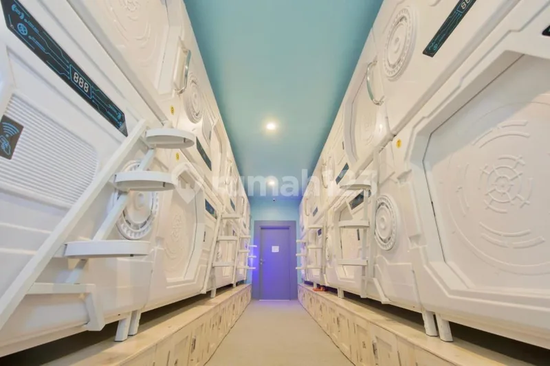 Ruko 3 Lantai Bekas Hotel Capsule Siap Operasional - Real Estate in Bali