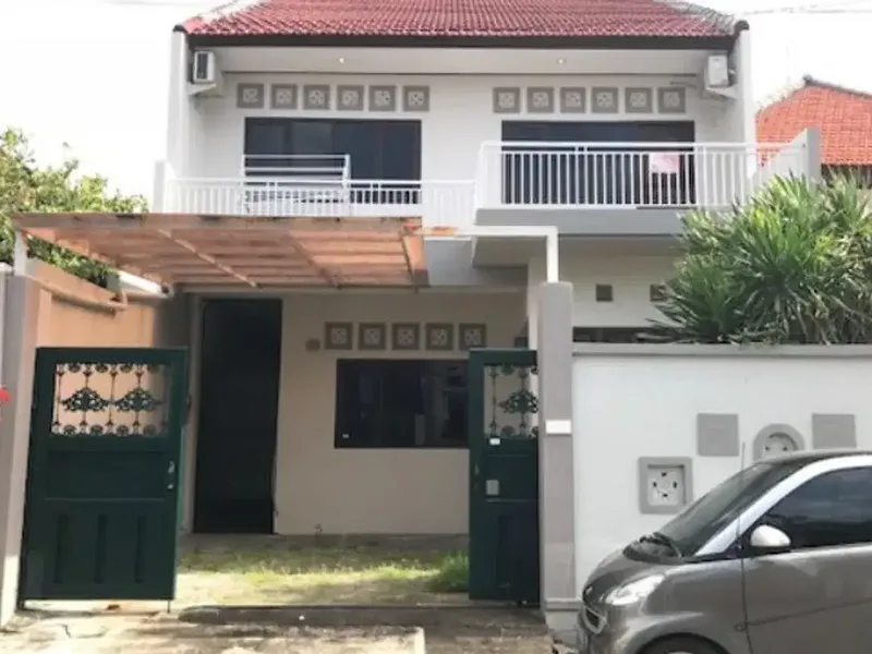 RUMAH STRATEGIS AMAN PERUM TAMAN MUTIARA DENPASAR - Real Estate in Bali
