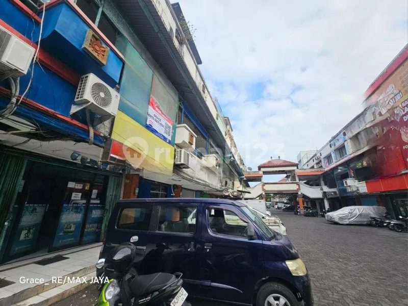 Dijual Cepat Ruko 3 Lantai di Sanglah Denpasar - Bali in Bali