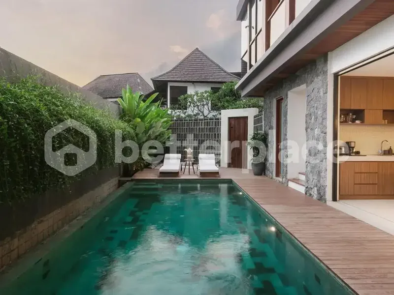 Stunning 4 Bedroom Villa in Padonan - Canggu, A Prime Investment Opportunity - Real Estate in Bali