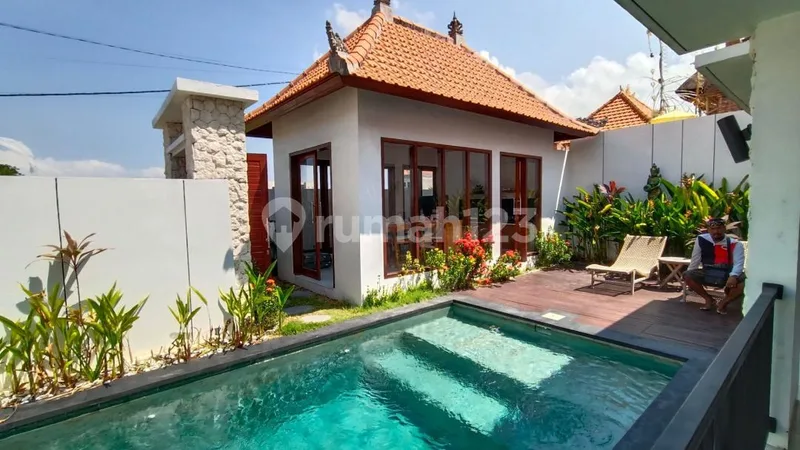 Villa Furnish dengan Kolam Privat dan View Sawah di Daerah Kerobokan Badung Bali - Real Estate in Bali
