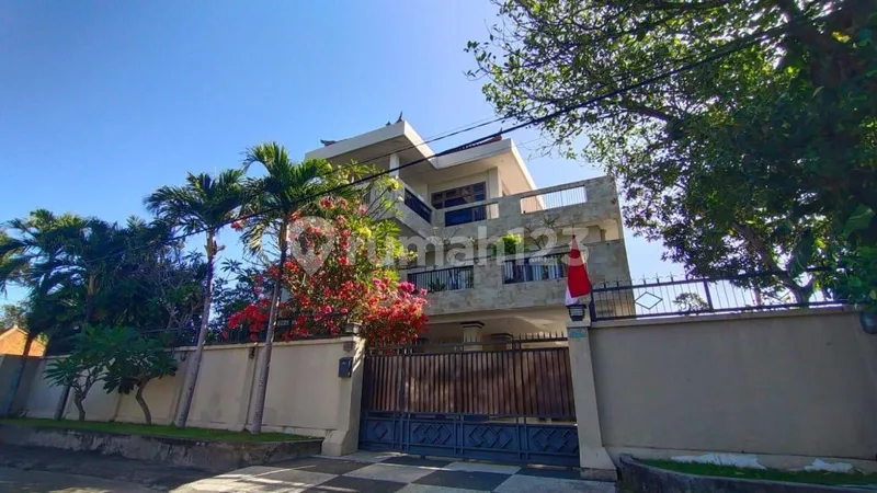 Rumah Mewah Murah Full Furnished Dekat Pantai Gianyar Denpasar - Real Estate in Bali