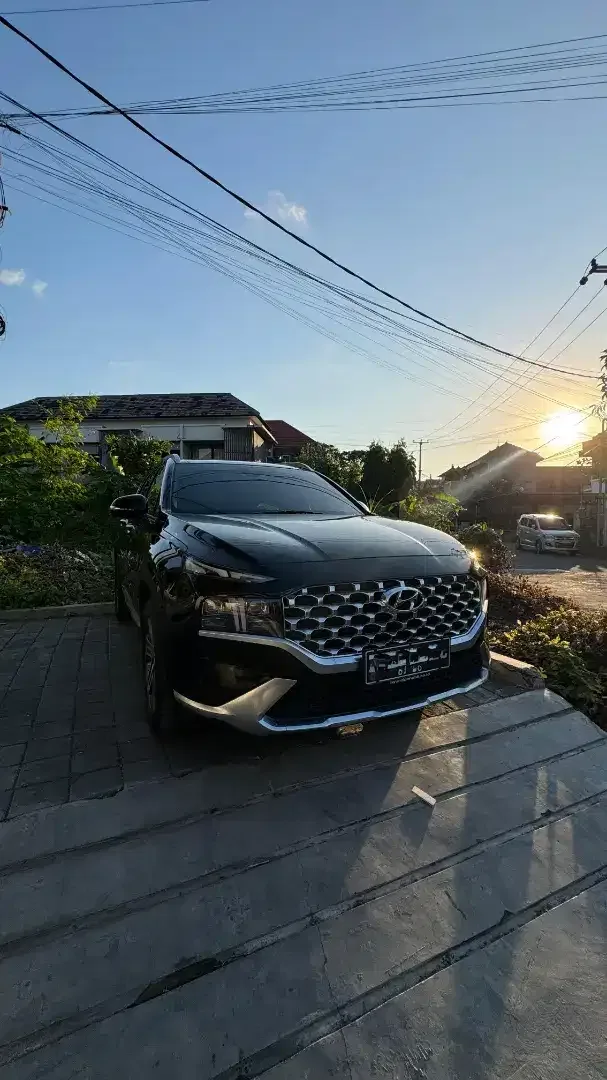 Hyundai Santa Fe Signature 2023 2.2 AT - Vehicles in Bali