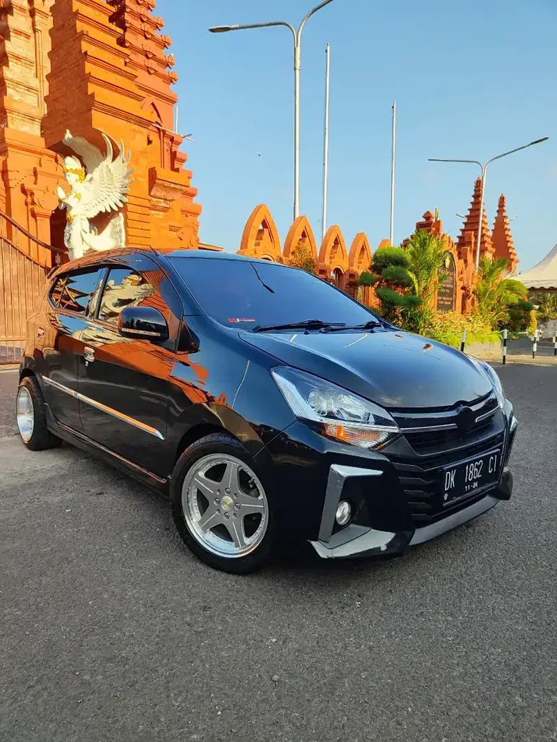 Daihatsu ayla 1.0 X 2016 manual - Vehicles in Bali