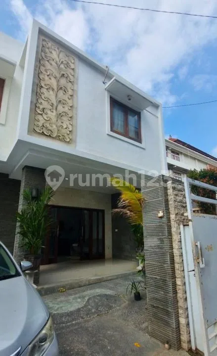 Rumah Tropical Balinese Modern di Area Renon, 3 Menit ke Jungle Padle - Bali in Bali