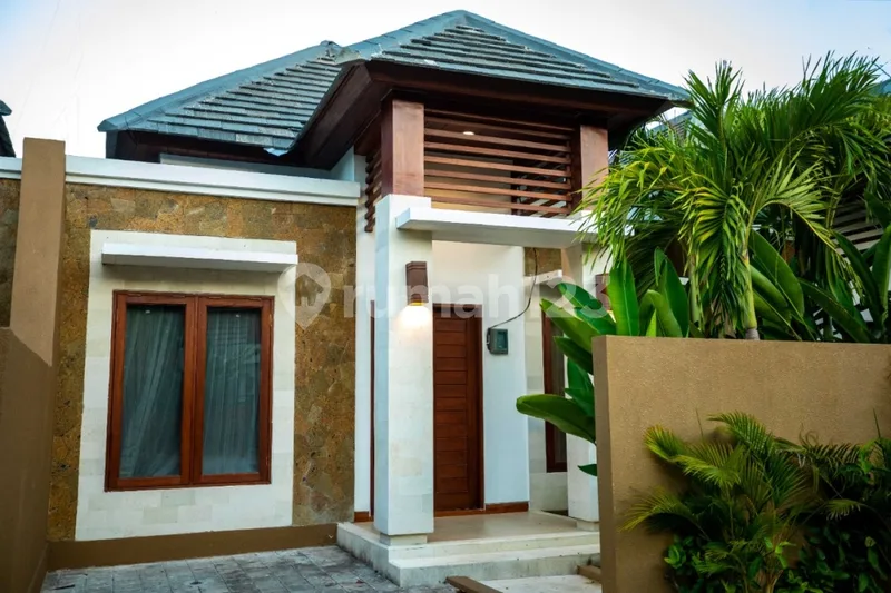 For Sale Rumah Dalam Cluster 2 BR Ada Club House di Nusa Dua - Real Estate in Bali