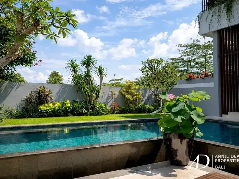 FREEHOLD | MODERN MINIMALISTIC VILLA - JIMBARAN - Real Estate in Bali