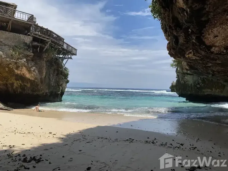Land for sale in Pecatu, Bali - Real Estate in Bali