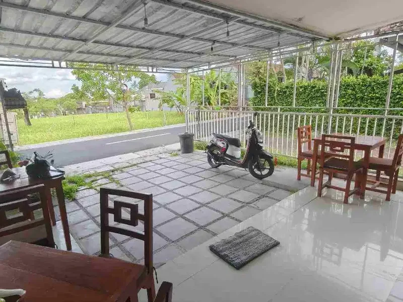 BUC over kontrak resto Masih operasi fully furnished strategis lingkungan villa bebas banjir - Real Estate in Bali