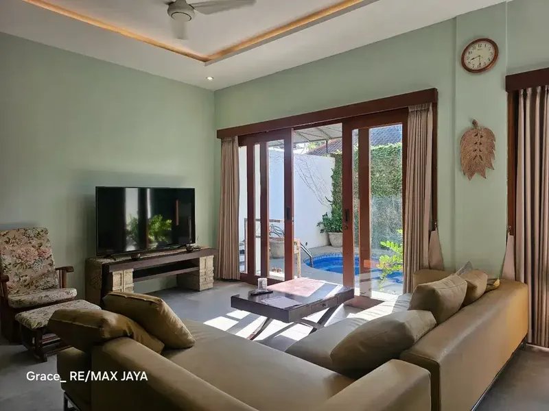 Rumah Konsep Villa 6 Kamar Tidur Dijual di Area Teuku Umar Denpasar - Real Estate in Bali