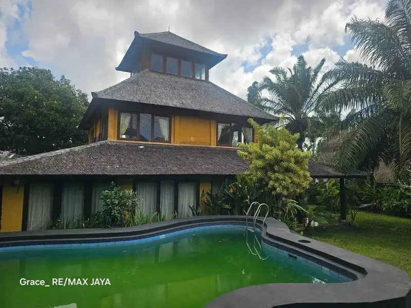 Villa Bali Tropis 3 Kamar dengan Bale Dijual di Balangan, Jimbaran - Bali in Bali
