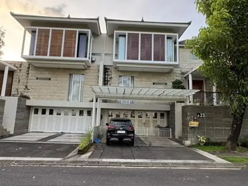 Rumah Mewah Premium 7 Kamar Tidur Dijual di Citraland Denpasar - Real Estate in Bali