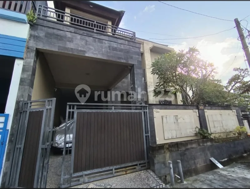 Rumah Dalam Cluster Akses 7 Meter Didaerah Kesiman Dekat ke Dyatmika School By Pass Kesiman Renon dan Sanur - Bali in Bali