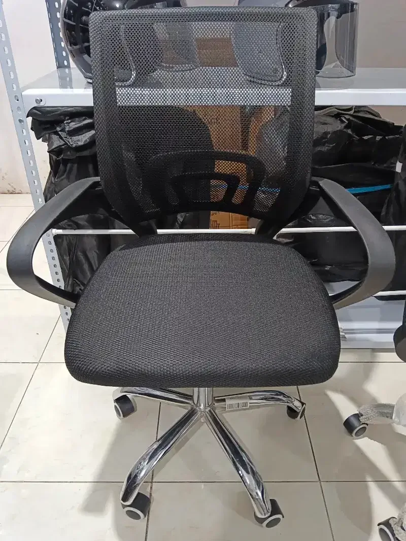 PROMO TERMURAH 300rb BARU-Kursi Kantor/Belajar/Kerja Hidrolik Putar - Home & Garden in Bali