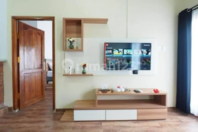Rumah Semi Villa Full Furnished Samplangan Bukit Jati, Gianyar - Real Estate in Bali