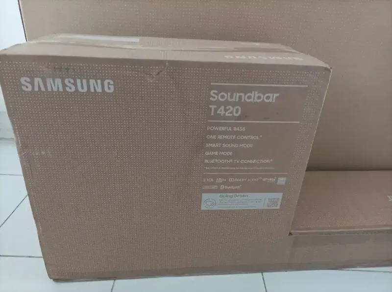 Soundbar Samsung+ sub woofer Bluetooth USB optical Baru Garansi Resmi - Electronics in Bali