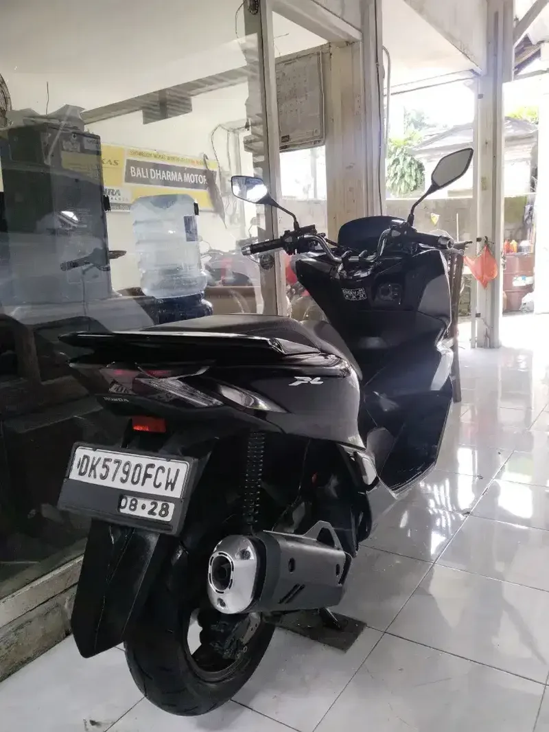 Honda PCX. 160 CC thn. 2023 cash. Bali dharma motor - Vehicles in Bali