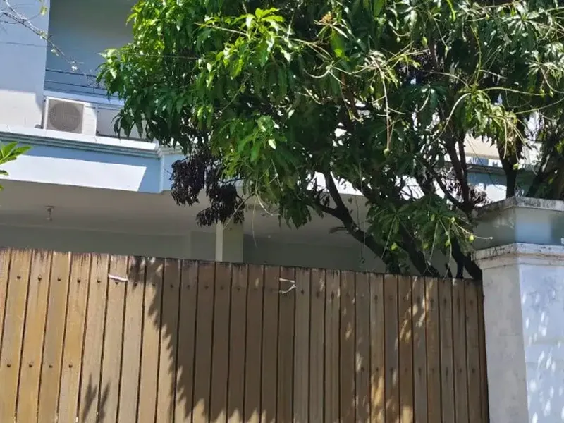 DIJUAL RUMAH HITUNG TANAH DI PERUM IMAM BONJOL DENPASAR - Real Estate in Bali
