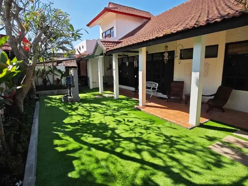 FOR SALE – EXCLUSIVE TROPICAL HOUSE | NUSA DUA - Real Estate in Bali