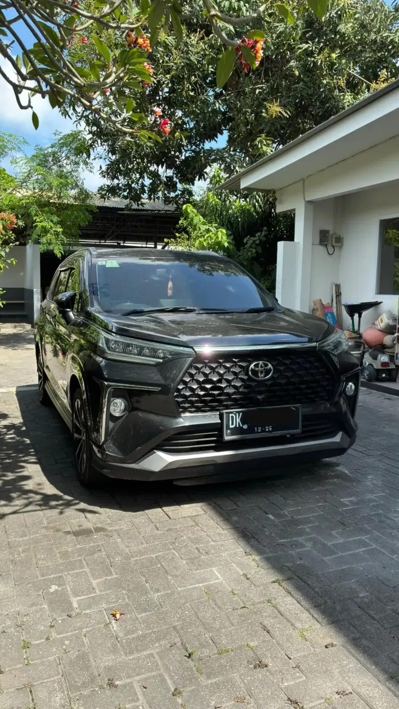 Toyota Veloz Q TSS 2021 hitam - Vehicles in Bali