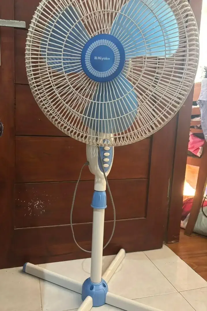 Kipas angin blue miyako KAS 1618B 16 inc - Other in Bali
