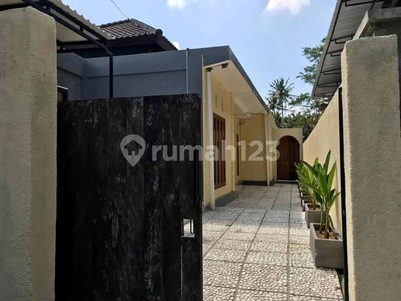 Disewakan Rumah Unfurnished 2 Kamar Tidur Lokasi di Abianbase Badung - Real Estate in Bali