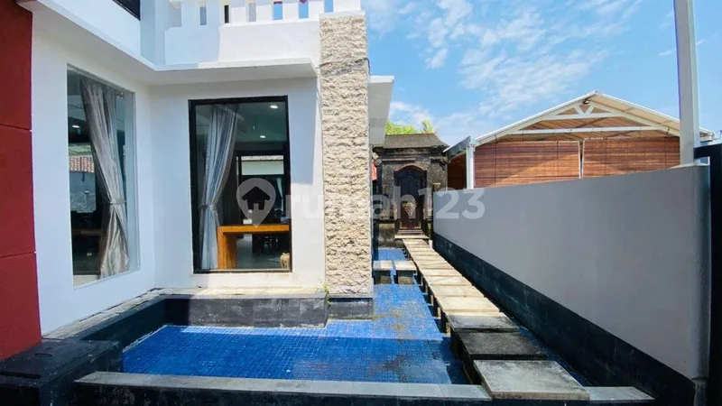 Villa Luas 2 Lantai Furnished Gunung Salak Strategis Kerobokan - Real Estate in Bali