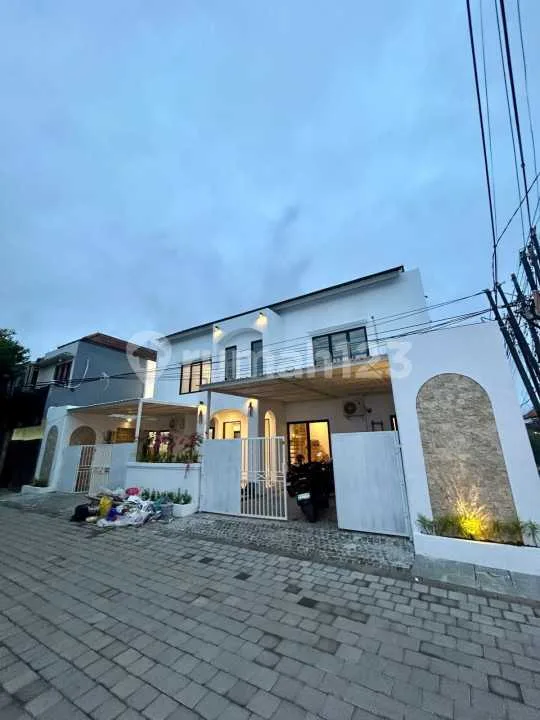 Rumah Nyaman Modern di Ciung Wanara Renon - Bali in Bali