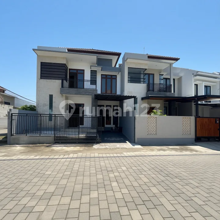 Rumah Minimalis dan Strategis di Eastherland Taman Jimbaran - Bali in Bali