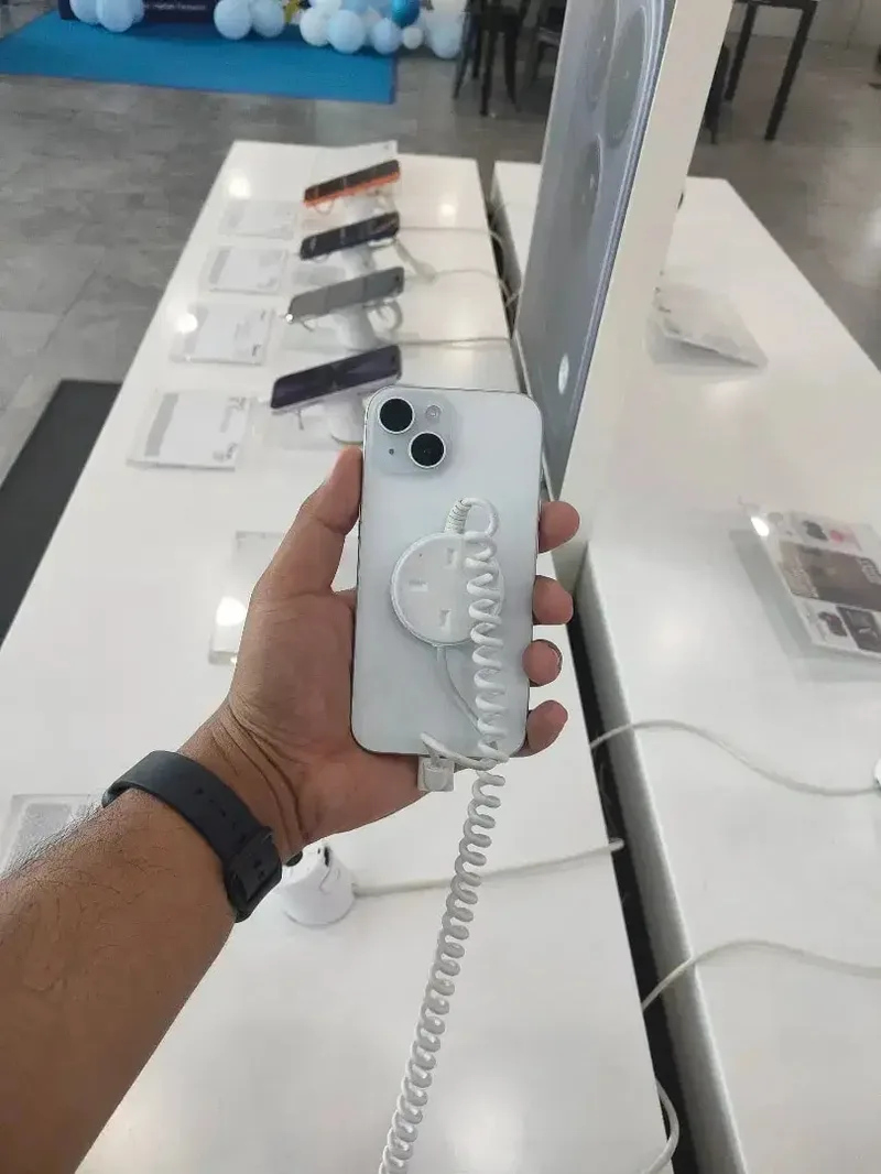 IPHONE 15 KREDT TANPA BUNGA - Bali in Bali