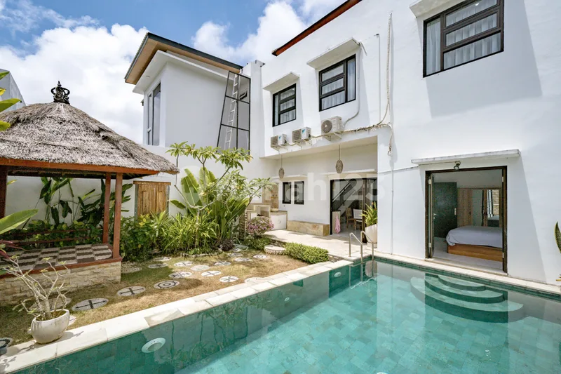 Disewakan Villa 3 Bedroom Furnished di Ungasan Bali - Real Estate in Bali