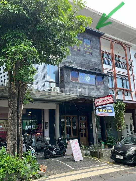 Ruko di Seminyak 4 Lantai - Real Estate in Bali
