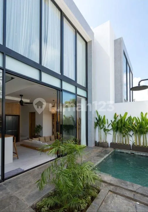 Price Discount! 1Br Fully Furnished Villa Near Suluban Beach - Real Estate in Bali