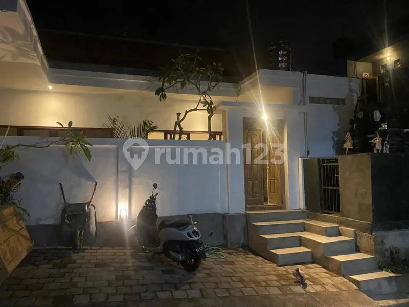 Rumah Baru Stratetgis di Dalung Dekat Padonan, Canggu - Real Estate in Bali