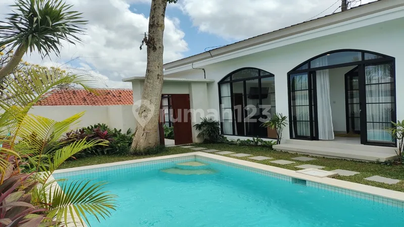 Brand New  Rumah Semi Villa Sublease Sewa Tahunan  Kontrakan Furnished Baru SHM - Sertifikat Hak Milik di Canggu - Real Estate in Bali