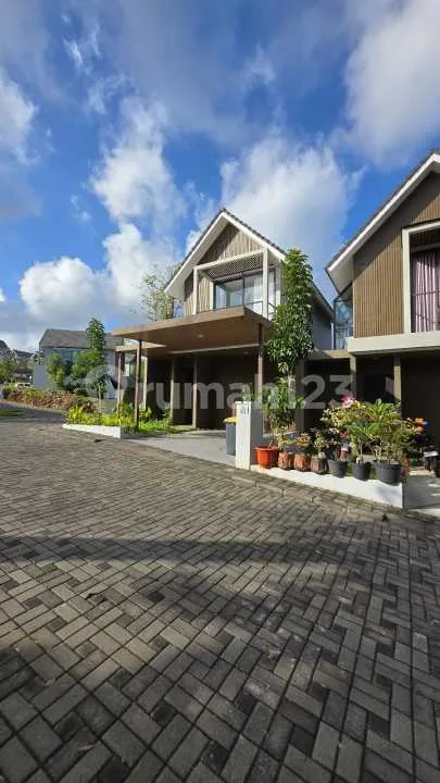 Rumah Cantik di Kawasan Cluster Area Jimbaran - Real Estate in Bali