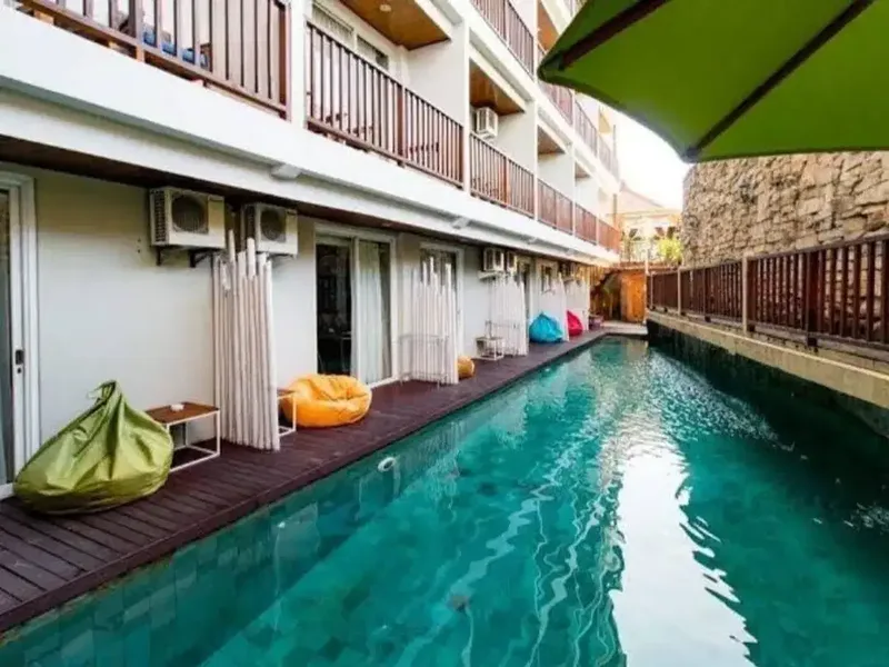 Hotel Bagus Di Raya Kuta Dekat Bandara Pantai kuta Krisna oleh oleh - Real Estate in Bali