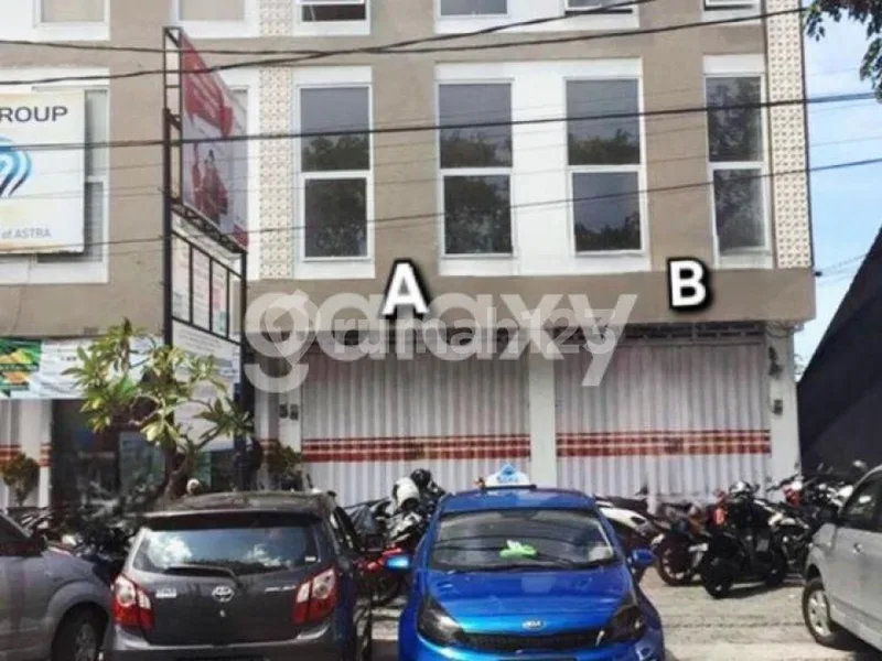 Ruko Strategis 3 Lantai di Raya Kuta Badung, Bali - Real Estate in Bali