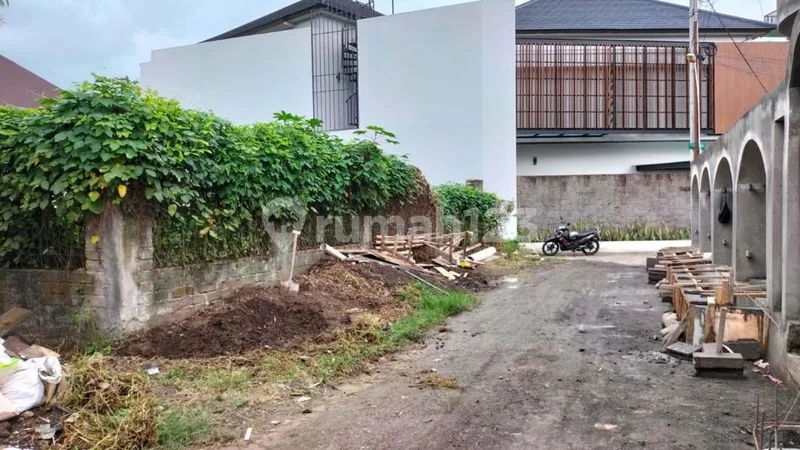 Di Jual Lahan Kosong Lokasi di Jl Raya Canggu Permai - Real Estate in Bali