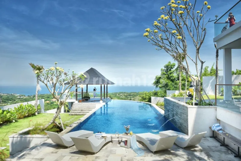Luxury Villa With Ocean View And Infinity Pool - Real Estate in Bali