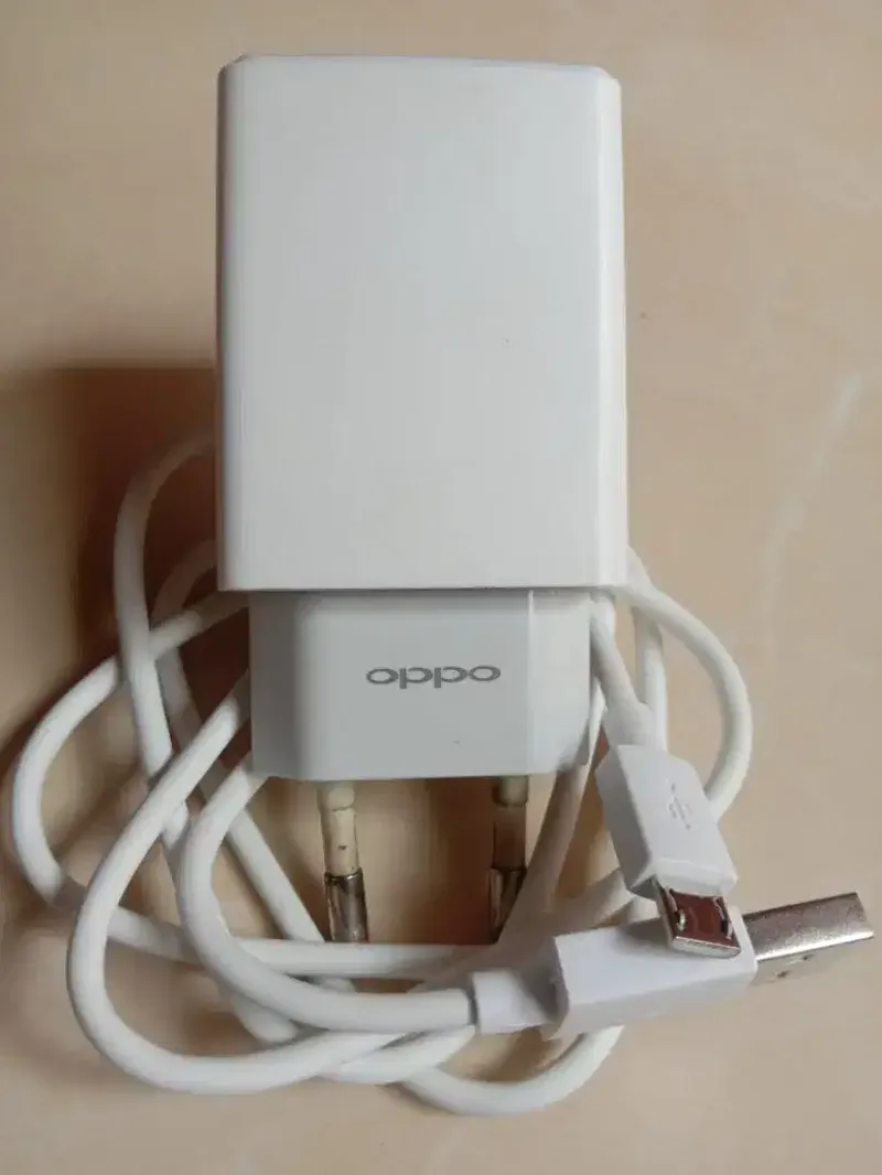 CHARGER BEKAS ASLI BAWAAN OPPO A17, A15, A12 MIKRO USB - Electronics in Bali