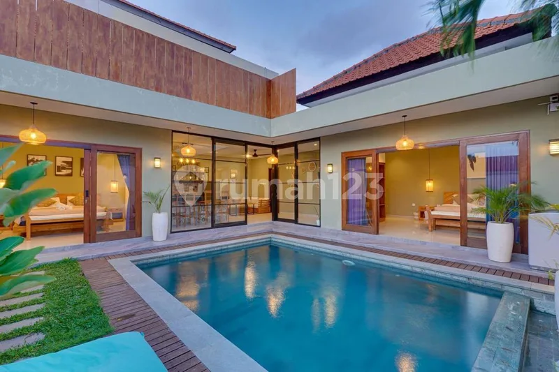 Disewakan Villa 2 Bedroom Umalas Enclosed Living & Kitchen Full Furnished - Bali in Bali