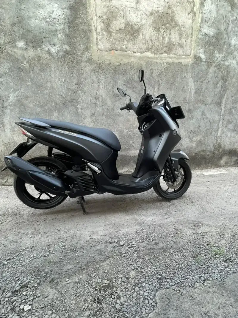 Lexi 125 standar 2021 - Bali in Bali