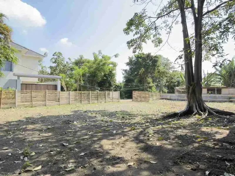 dijual tanah 6 are IDR 800 juta per are dikesiman denpasar timur - Real Estate in Bali